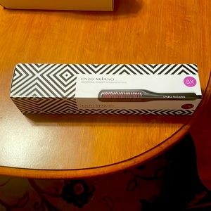 Enzo Milano Professional Hot Comb